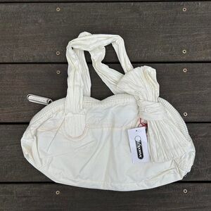 NWT Y2K New Cream White LeSportSac Boutique Veronique Tusk Mini Bag Purse w/ Bow